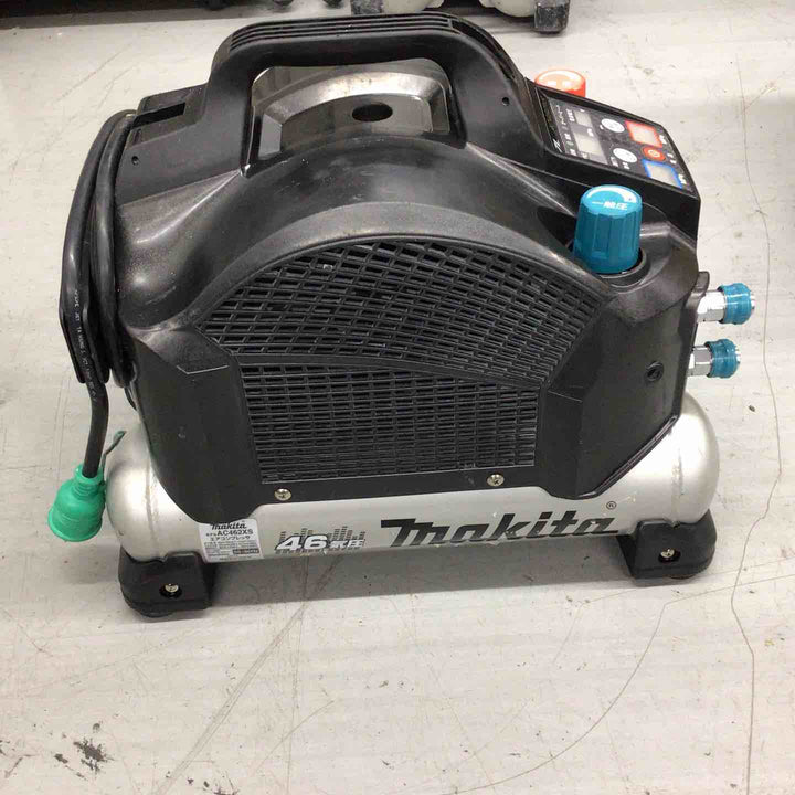 ★マキタ(makita) エアコンプレッサー AC462XS エア充填時間:約4分30秒、ビス2本欠品【戸田店】