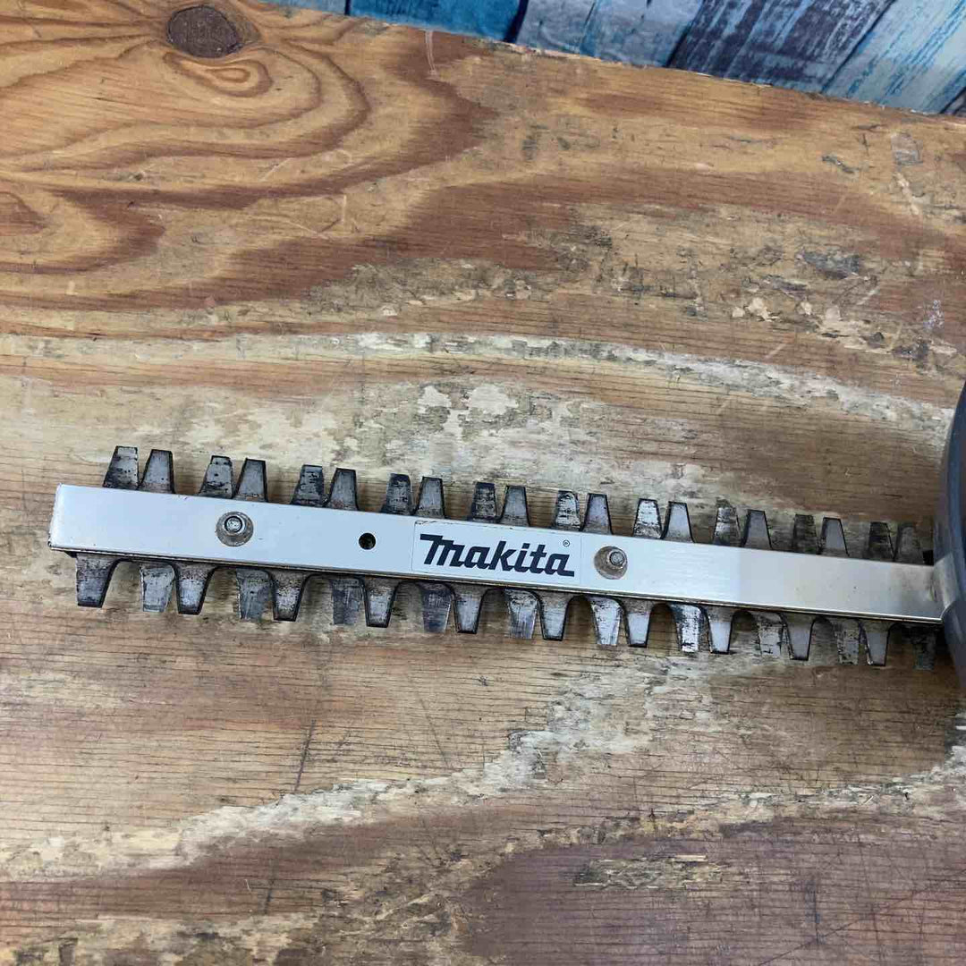 ◇マキタ(makita) コードレスミニ生垣バリカン MUH267DZ【柏店】