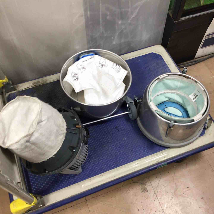 ◇ニルフィスク(Nilfisk) 真空掃除機 GM80【草加店】