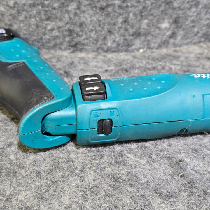 【中古品・ケース代替品】マキタ(makita)コードレスペンインパクトドライバ TD020DS【桶川店】