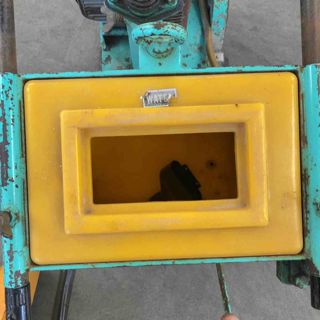 【店頭受取り限定】 ITABASI コンクリートカッター 【川崎店】