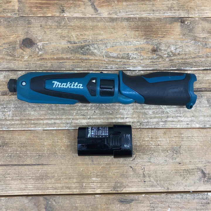 【中古品】 マキタ(makita) コードレスペンインパクトドライバー TD021DZ 【東大和店】