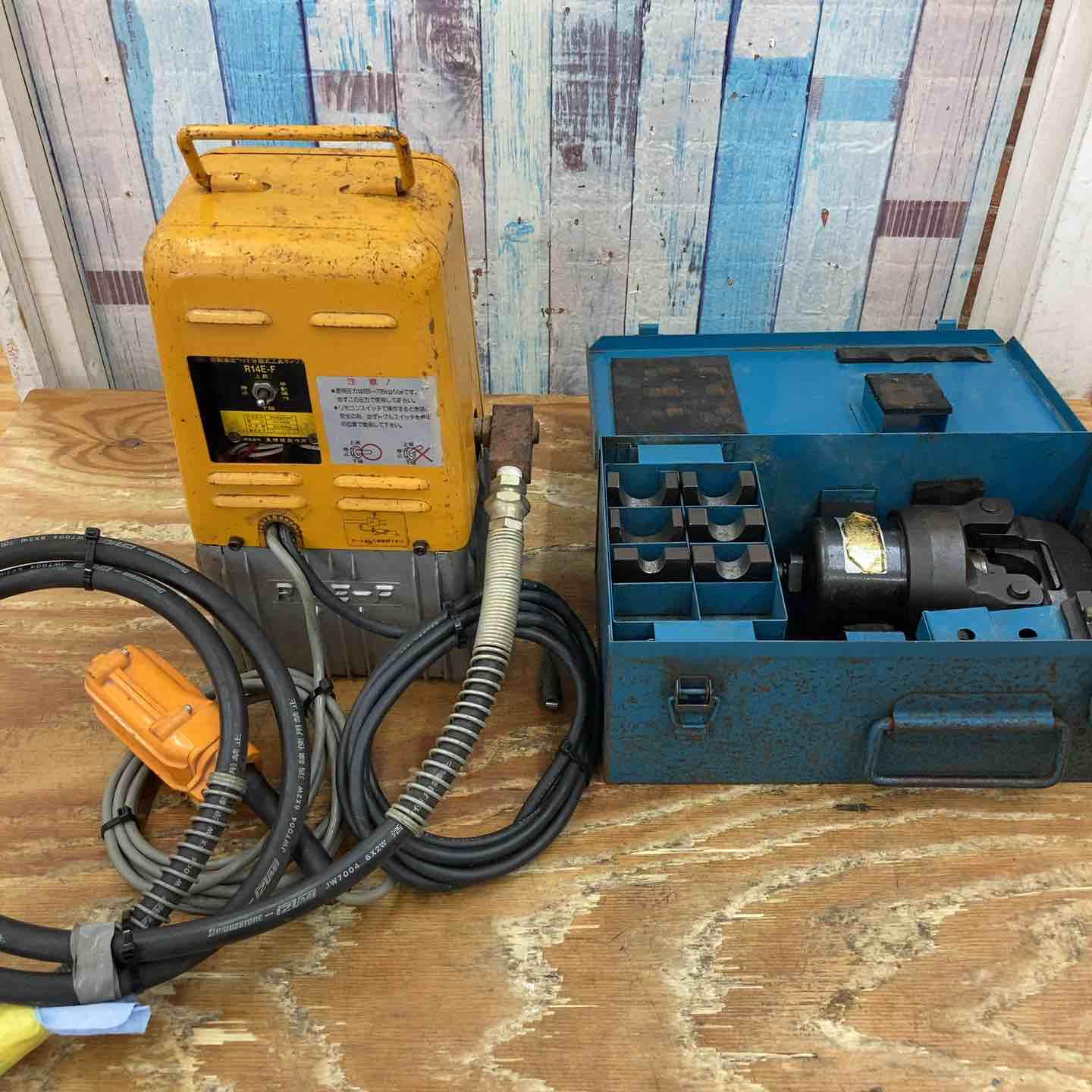 ◇泉精器(IZUMI) 電動リモコン式油圧ポンプ R14E-F 12号A付き【柏店
