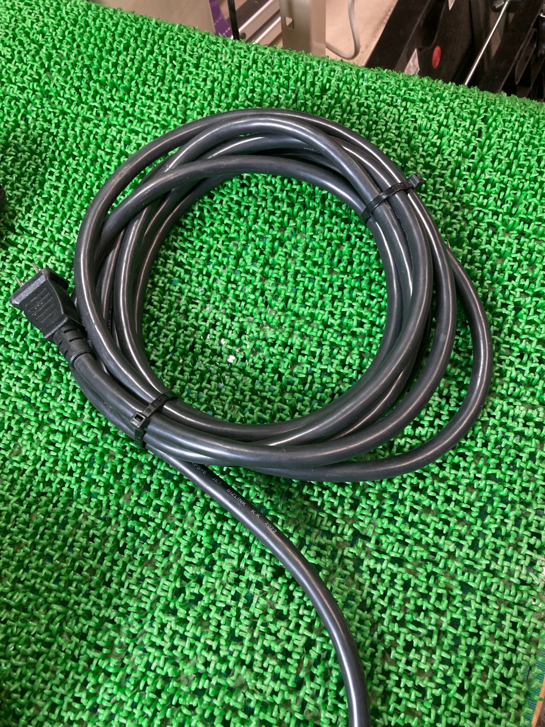 〇ヒルティ(HILTI) 電動ハンマ TE500-X チャックタイプ: HEX 17 六角軸 重量4.8kg【川口店】