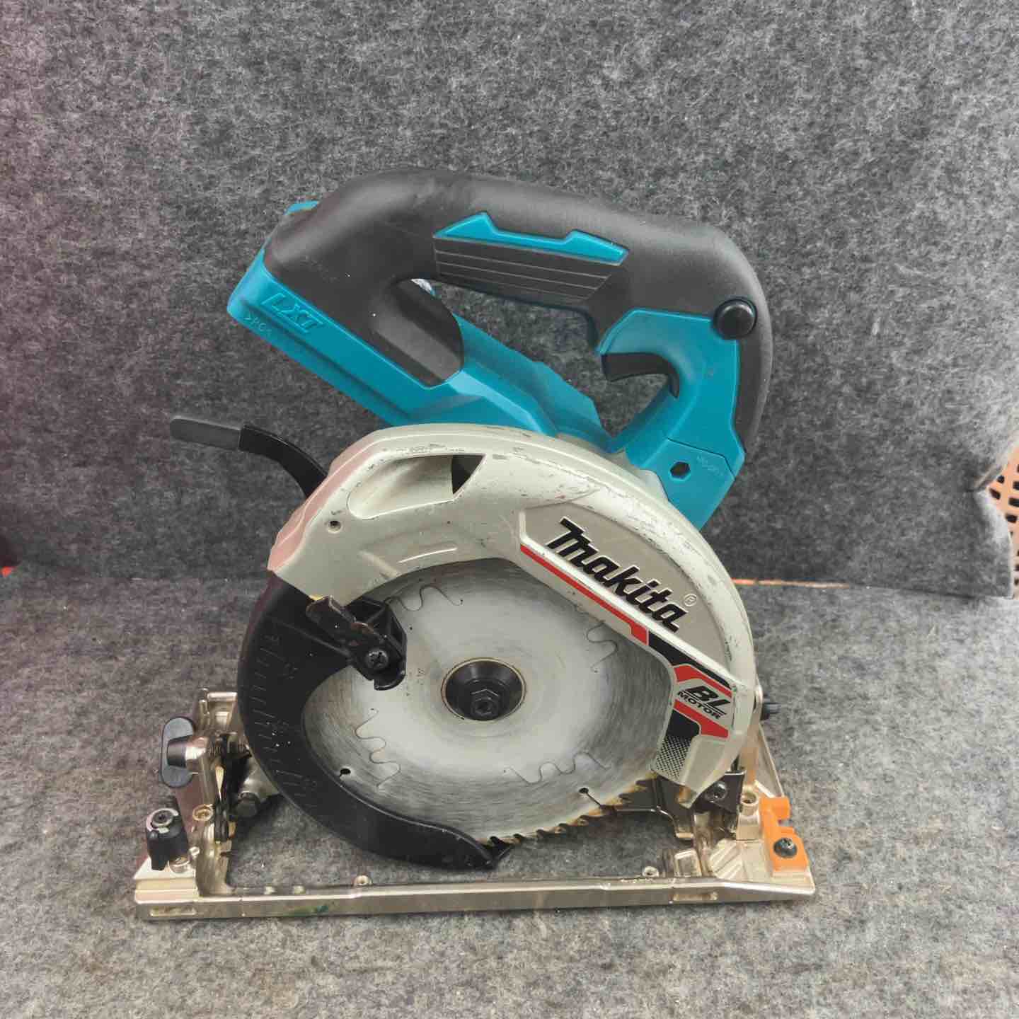 ★マキタ(makita) コードレス丸のこ HS631DZS【鴻巣店】 ☆マキタ(makita) コードレス丸のこ HS631DZ【鴻巣店】 – アクトツール