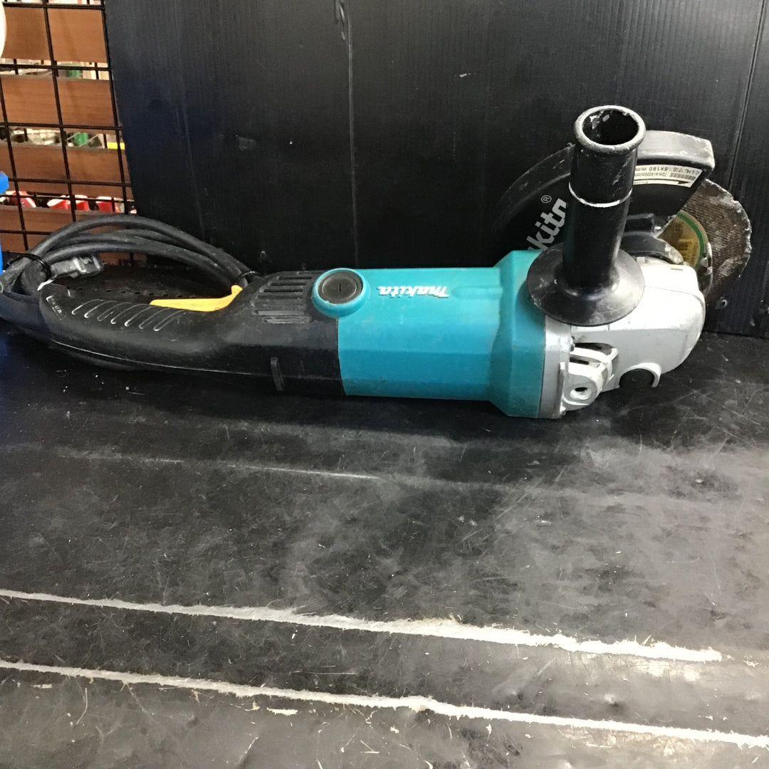 ☆マキタ(makita) 180mm電子ディスクグラインダ GA7011C【草加店】