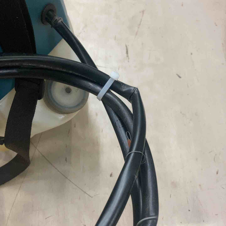 【店頭受取り限定】マキタ 充電式噴霧器(本体のみ) MUS054DZ【町田店】