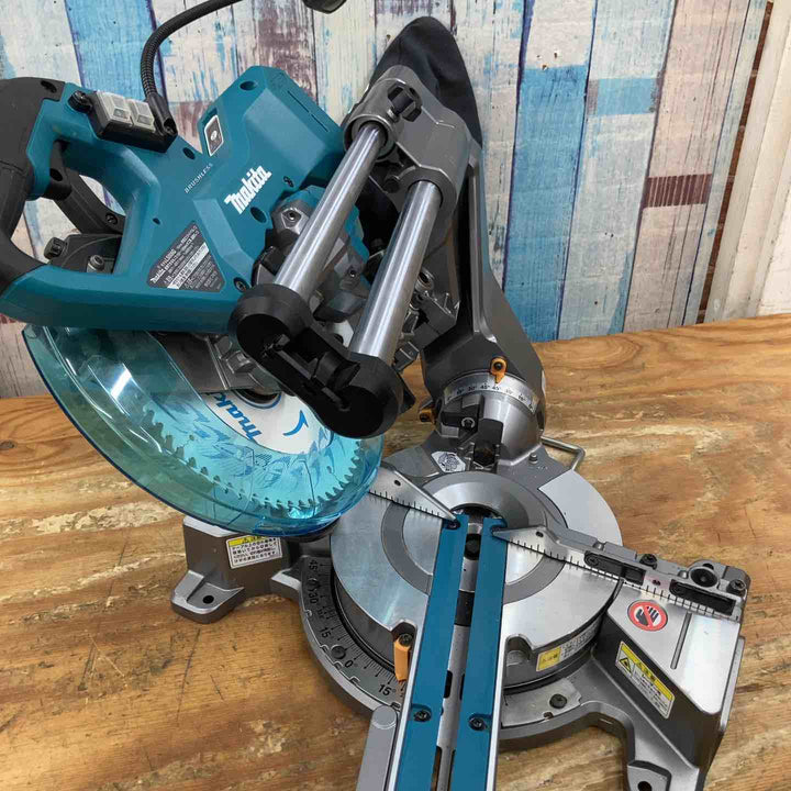 【中古品】★マキタ(makita) コードレススライドマルノコ LS008GZ 40V バッテリー1つ付き【柏店】