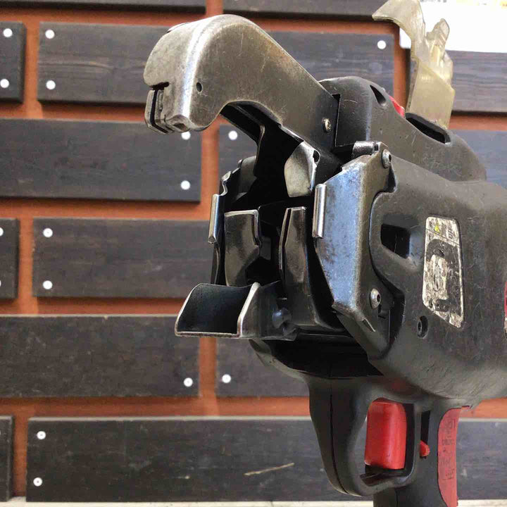 【中古品】 マックス/MAX 鉄筋結束機 リバータイア RB-399A-B2C/40A 【鴻巣店】