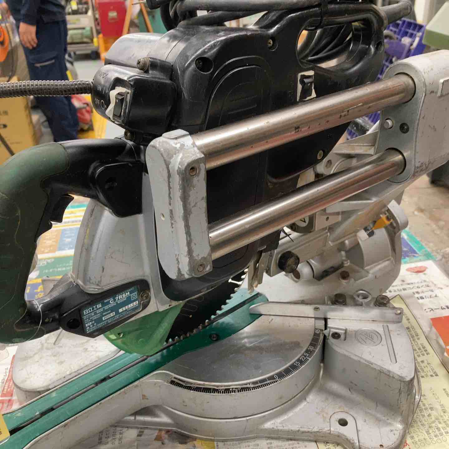 ☆ハイコーキ(HIKOKI ※旧:日立工機) 卓上スライド丸のこ C7RSH【戸田店】 ☆ハイコーキ(HIKOKI ※旧:日立工機) 卓上スライド丸のこ C7RSH【戸田店