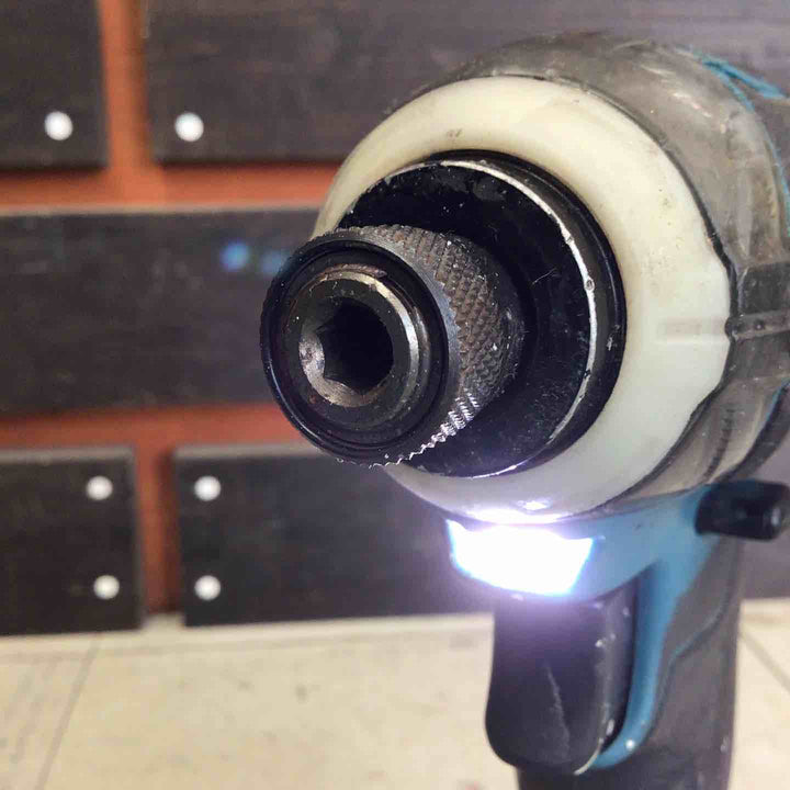 【現状品】 マキタ/makita コードレスインパクトドライバー TD149DRFX 【鴻巣店】