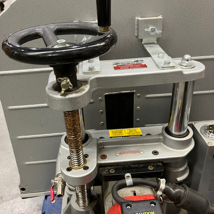 ナイステック 電動ウォールカッター NK200-OT【川口店】