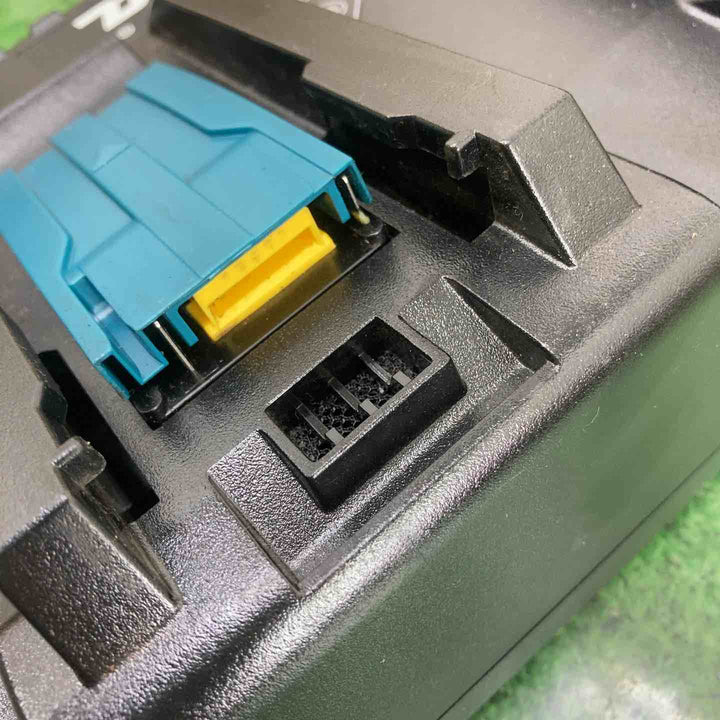 マキタ(makita) 2口急速充電器 DC18RD【町田店】