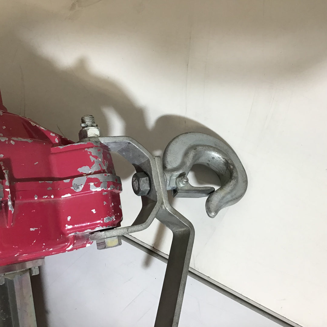 【中古品】★送料無料★トーヨーコーケン ベビーホイスト 100Kg 50m 無線式リモコン付 SBH-950R 【戸田店】