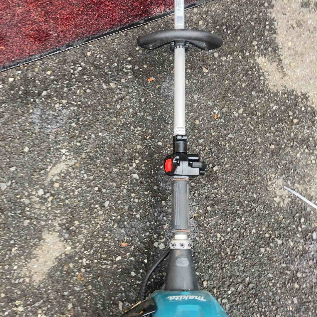 【店頭受取り限定】マキタ エンジン刈払機 4ストロークエンジンタイプ ループハンドル 排気量25.4ml MEM2651LHT【町田店】