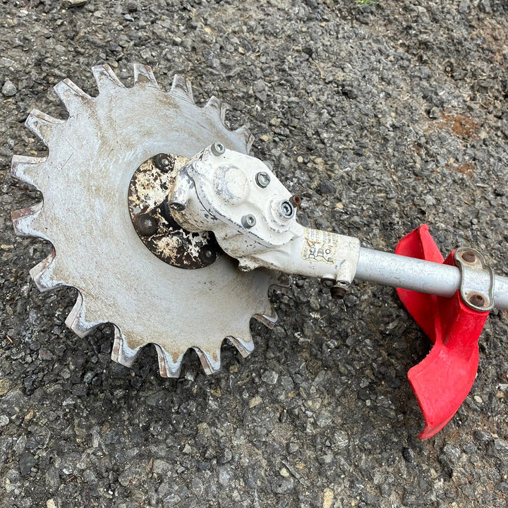 【店頭受取り限定】 ゼノア ZENOAH SGCZ231ST-L-EZ エンジン揺動式草刈機 バリカン式 【柏店】