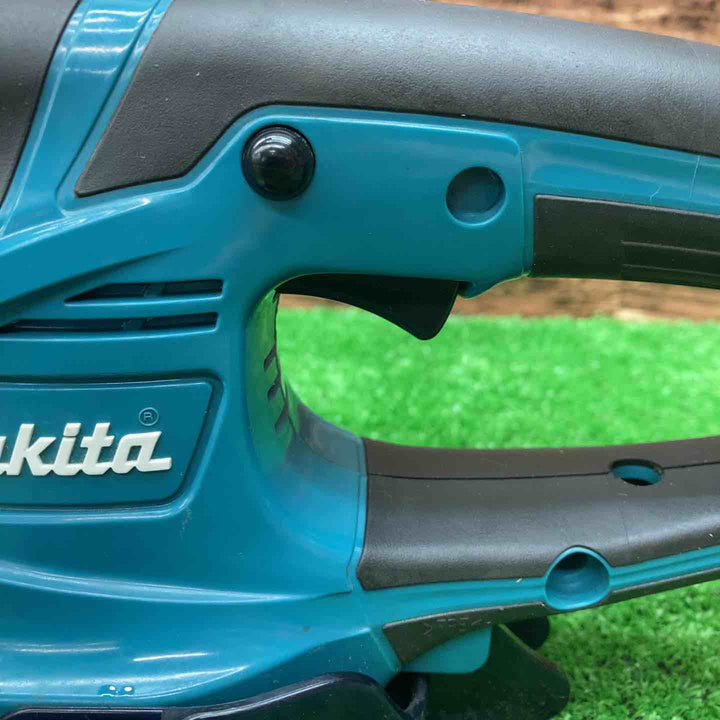 ◇マキタ(makita) コードレス芝生バリカン  MUM604DZ【川越店】