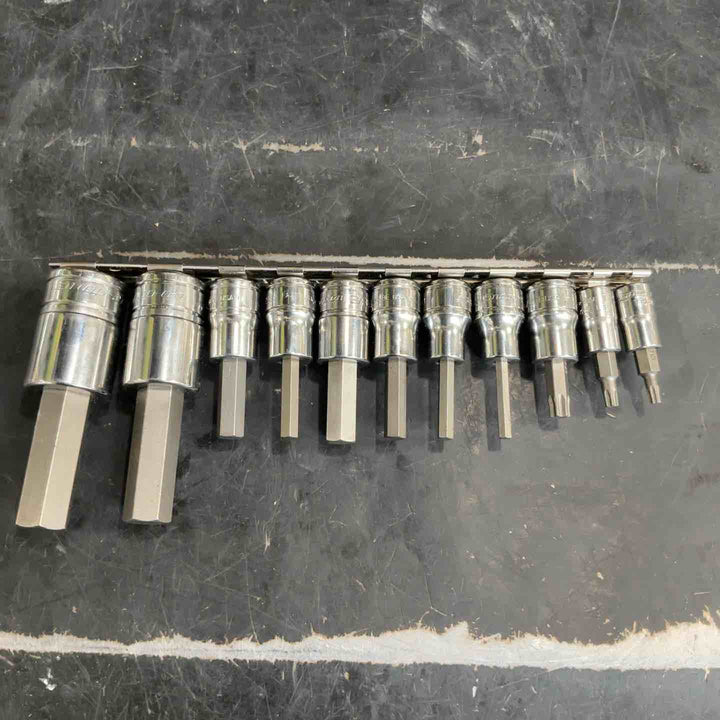 スナップオン(Snap-on) ヘックスソケット(インチ) 8点 トルクスソケット 3点 計11点セット サイズ詳細に記載あり 【草加店】