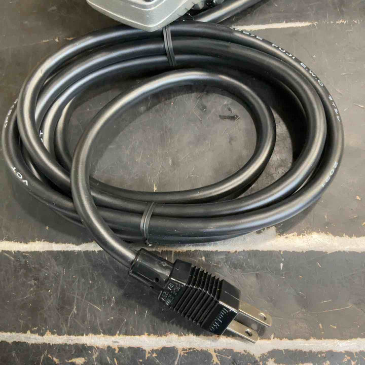☆マキタ(makita) ディスクグラインダ 低速高トルク ブレーキ付 100mm 9533BLA【草加店】