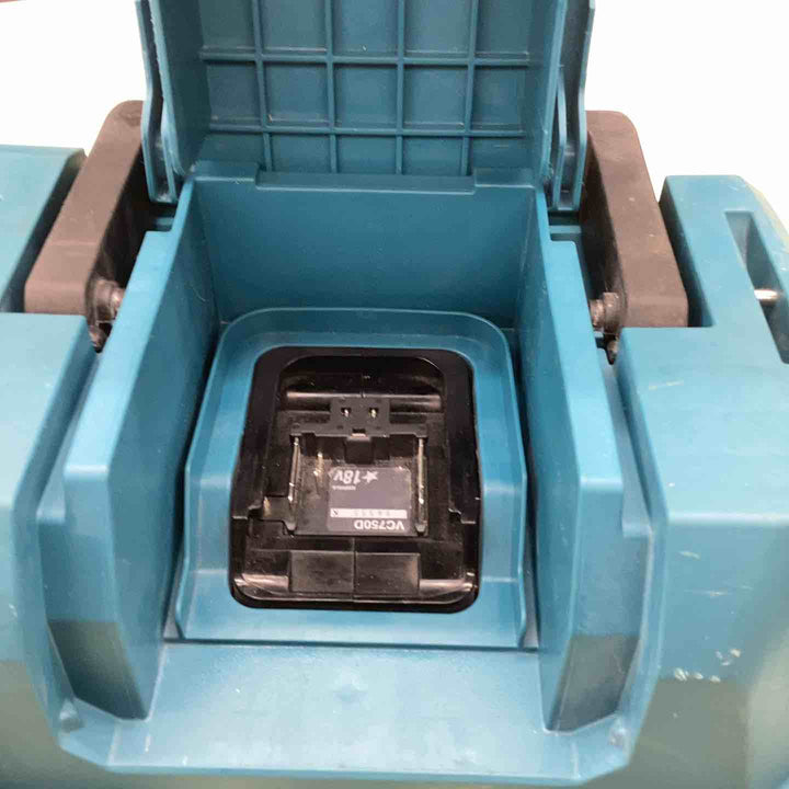 ★マキタ(makita) コードレス集じん機 乾湿両用 VC750DZ【越谷店】