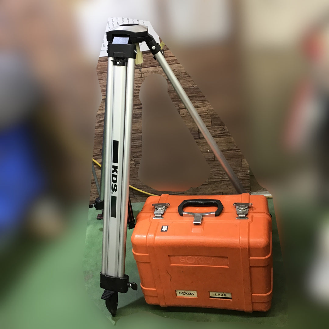 【中古品※KDS製三脚付き!※】SOKKIA(ソキア) 回転レーザー レベルプレーナー LP3A (本体、受光器、ケース) 【桶川店】
