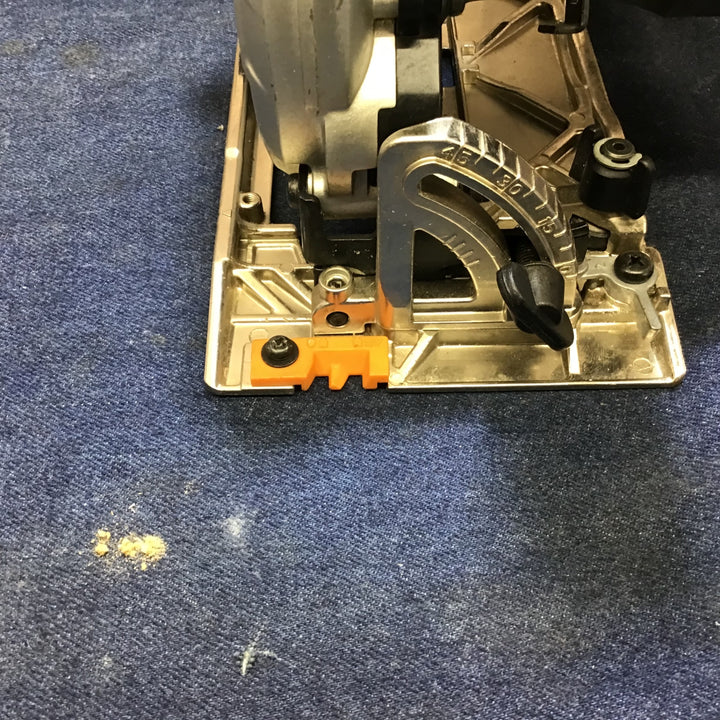 ★マキタ(makita) 電子マルノコ HS6303B【八潮店】