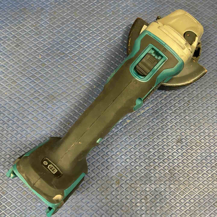 ◇マキタ(makita) 125mmコードレスディスクグラインダ GA504DZ【草加店】