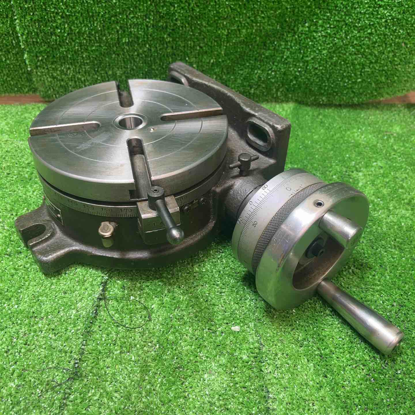 大和工機 NEWS フライス盤用 サーキュラーテーブル 150mm 縦横兼用 ロータリーテーブル【桶川店】 大和工機 NEWS フライス盤用 サーキュラーテーブル 150mm 縦横兼用