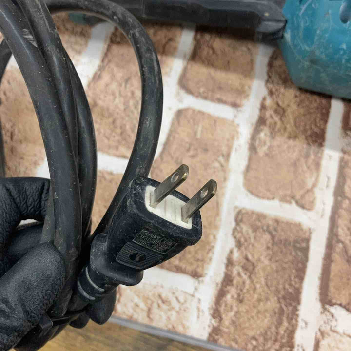 ◇マキタ(makita)  180mmディスクグラインダー GA7020【所沢店】