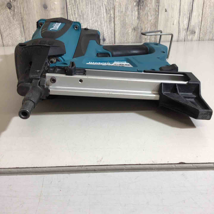 ★マキタ(makita) コードレスコンクリート用ガスピン打ち機 GN420C【戸田店】