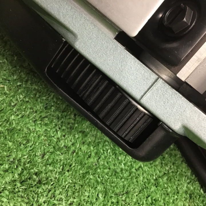 未使用長期保管品 HITACHI 日立工機 かんな(研磨式) P40 ※ベースローラー部欠品 【桶川店】