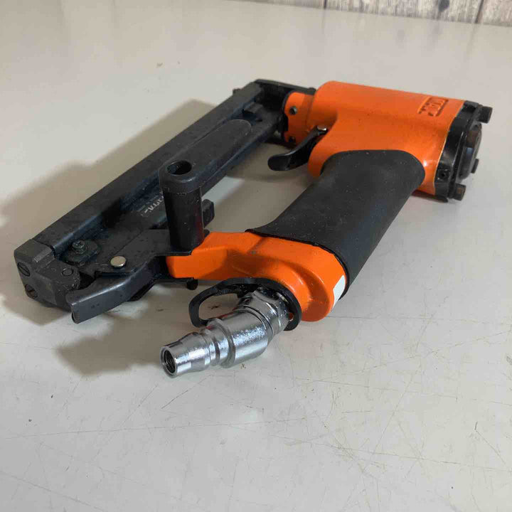 ◇マックス(MAX) 常圧エアタッカ F線ステープル用 (TA-20FP/222Fキュウオン)【戸田店】