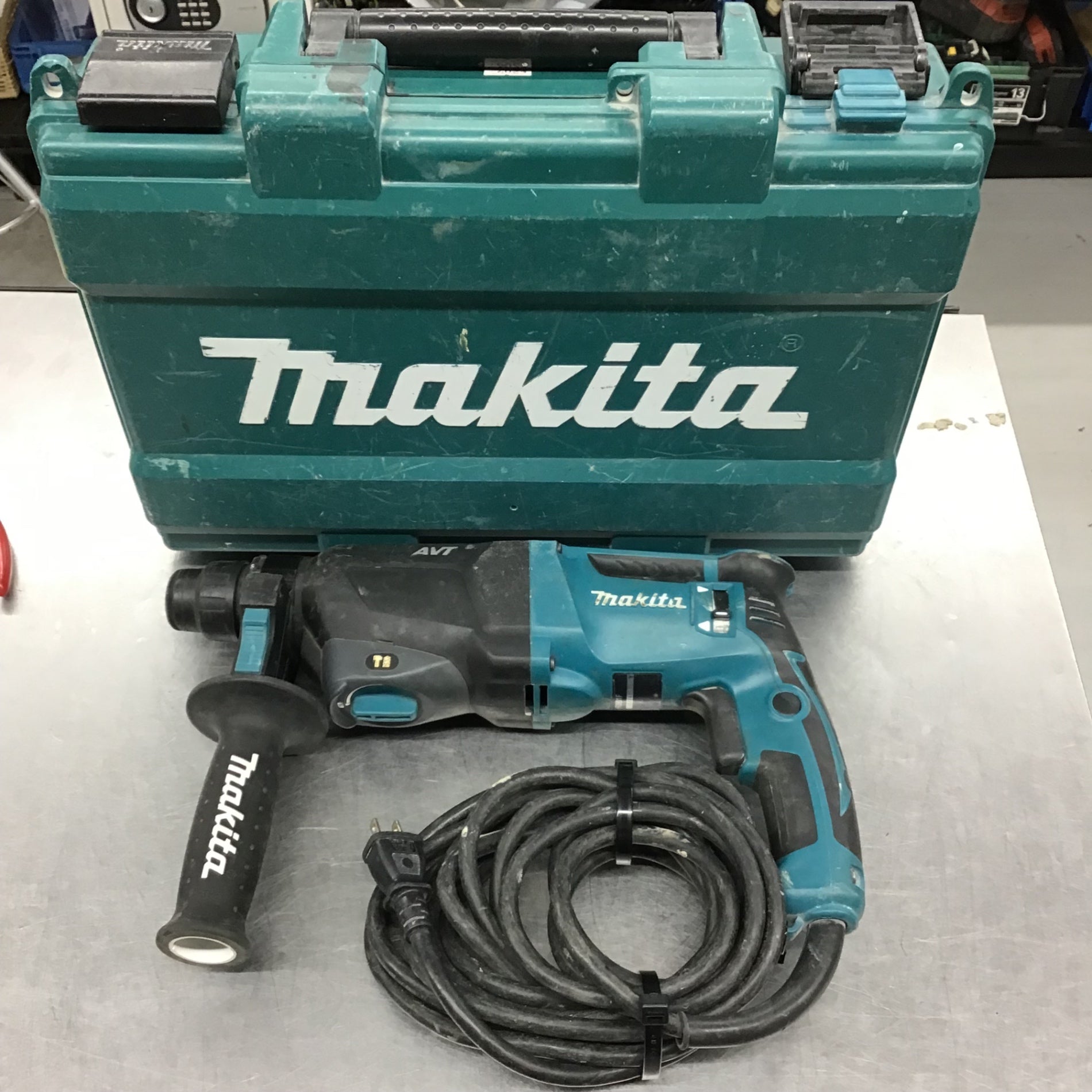 ★マキタ(makita) ハンマドリル HR2601F【戸田店】 ☆マキタ(makita) ハンマドリル HR2601F【戸田店】 – アクトツール