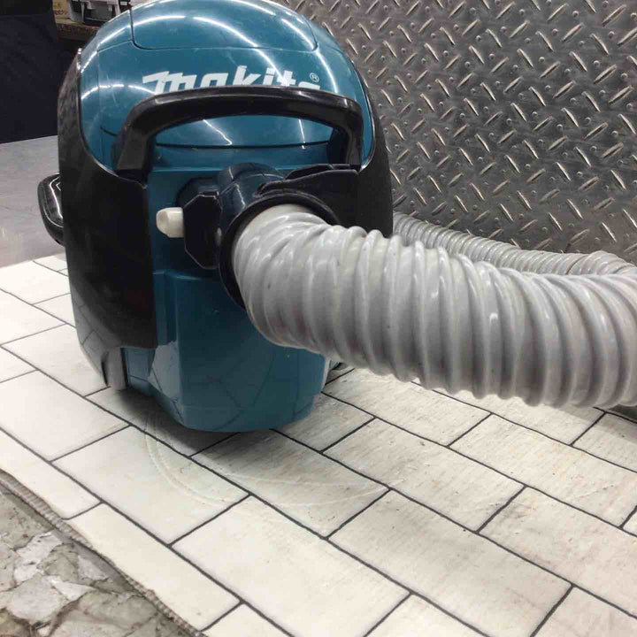 ☆マキタ(makita) コードレスサイクロン掃除機 CL500DZ【所沢店】