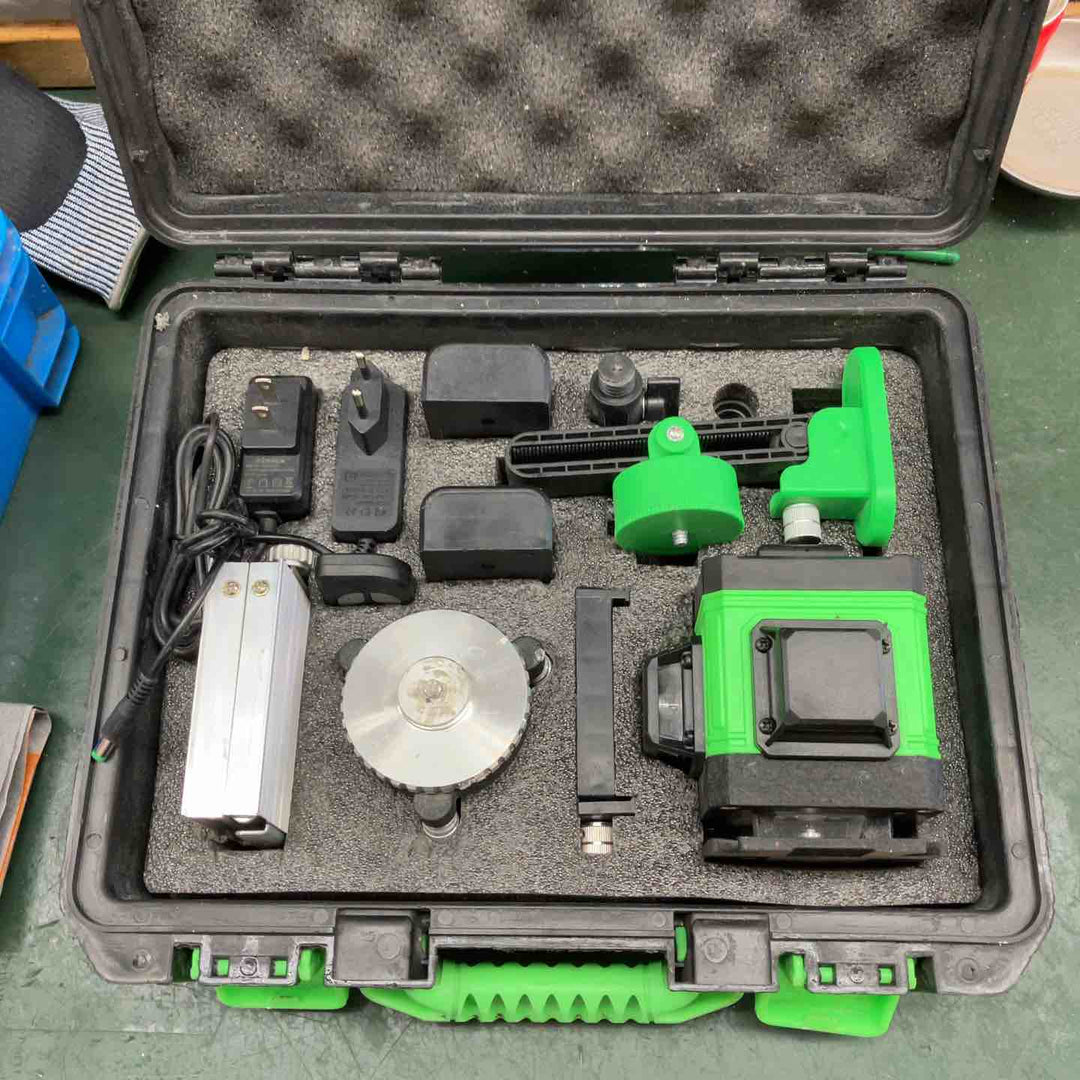 Qiani 3X360° レーザー墨出し器【鴻巣店】