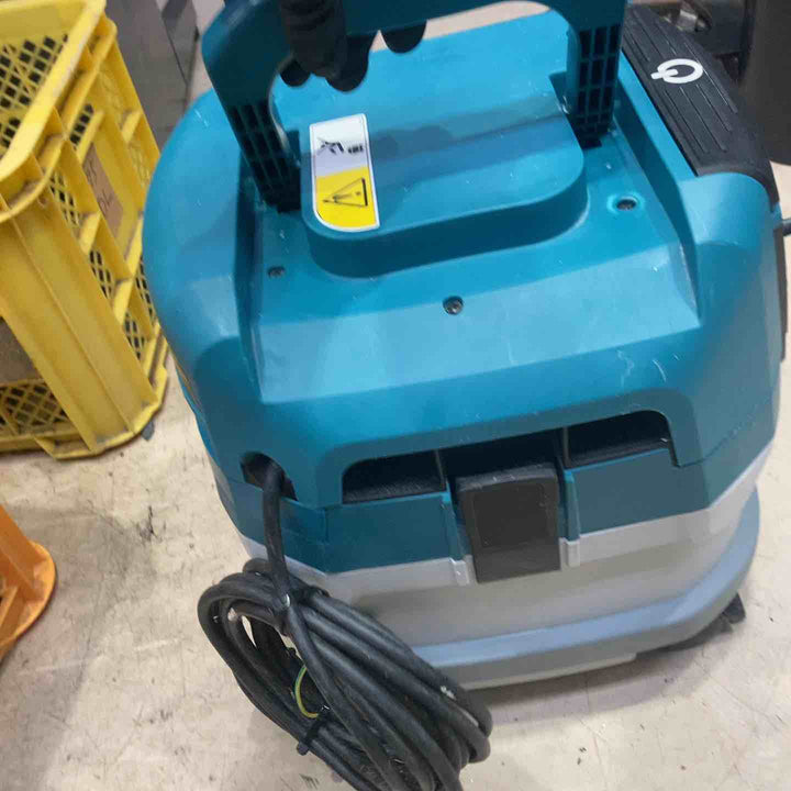 ★マキタ(makita) 集じん機 乾式 VC0830【町田店】