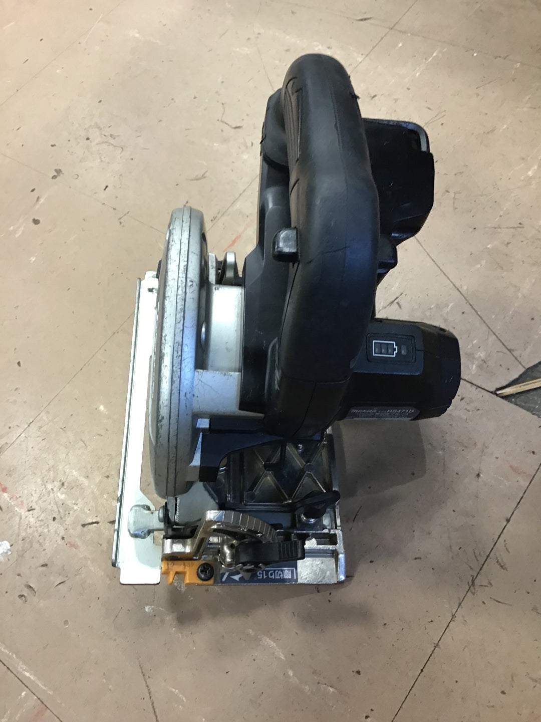 ★マキタ(makita) コードレス丸のこ HS471DZB【草加店】