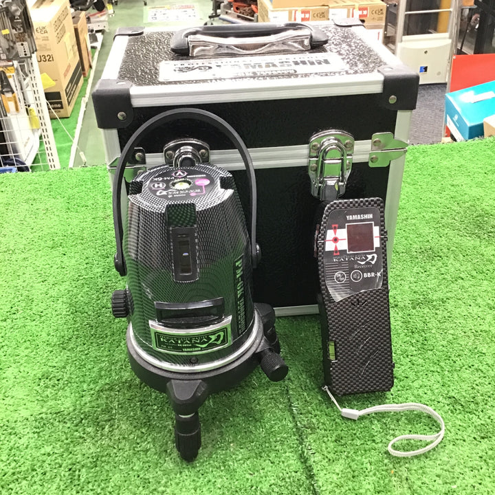 ○山真(ヤマシン) レーザー墨出し器(レッド) PM-6K 限定色【桶川店】