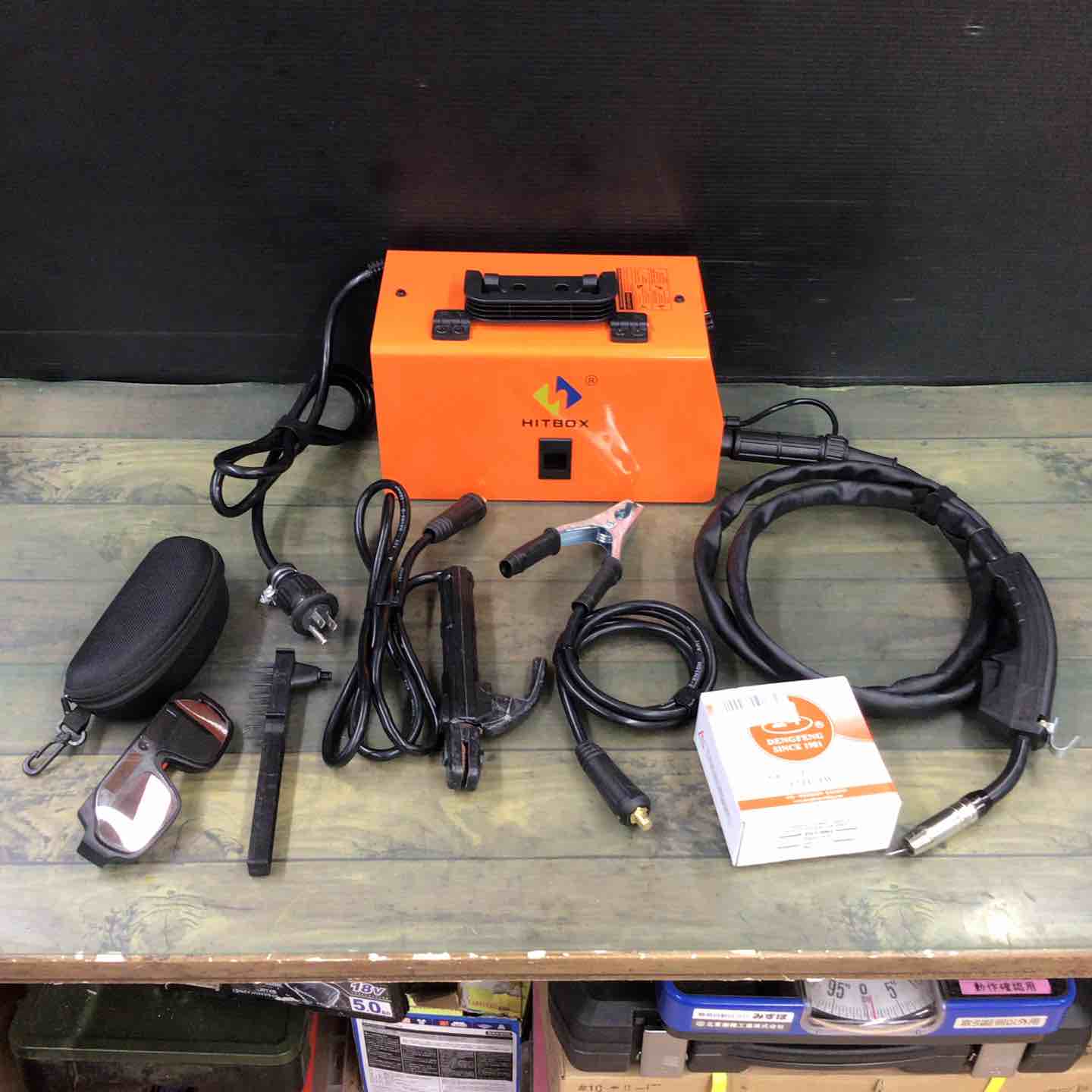 HITBOX 半自動溶接機 HBM200 【東大和店】 HITBOX 半自動溶接機 HBM200 【東大和店】 – アクトツールオンライン