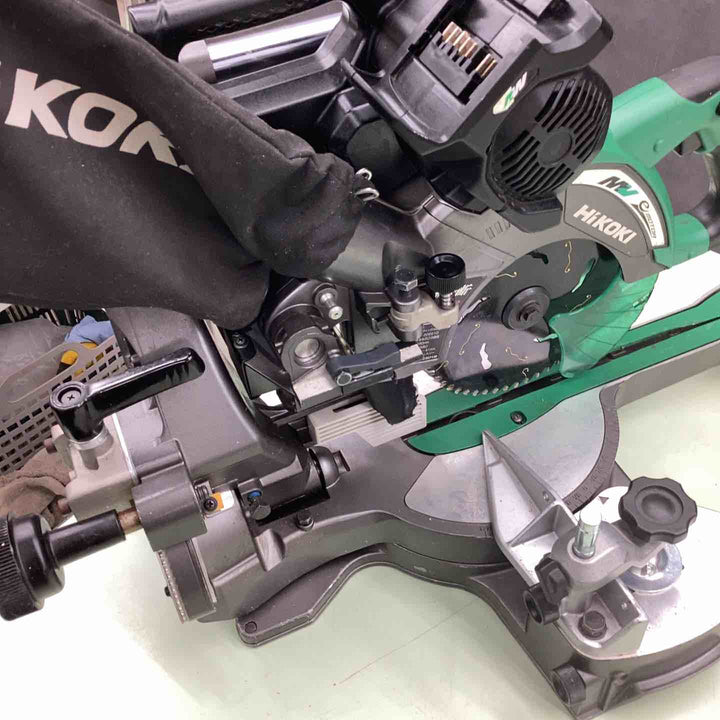 ★ハイコーキ(HIKOKI ※旧:日立工機) コードレス卓上スライド丸のこ C3607DRA(XP)【越谷店】