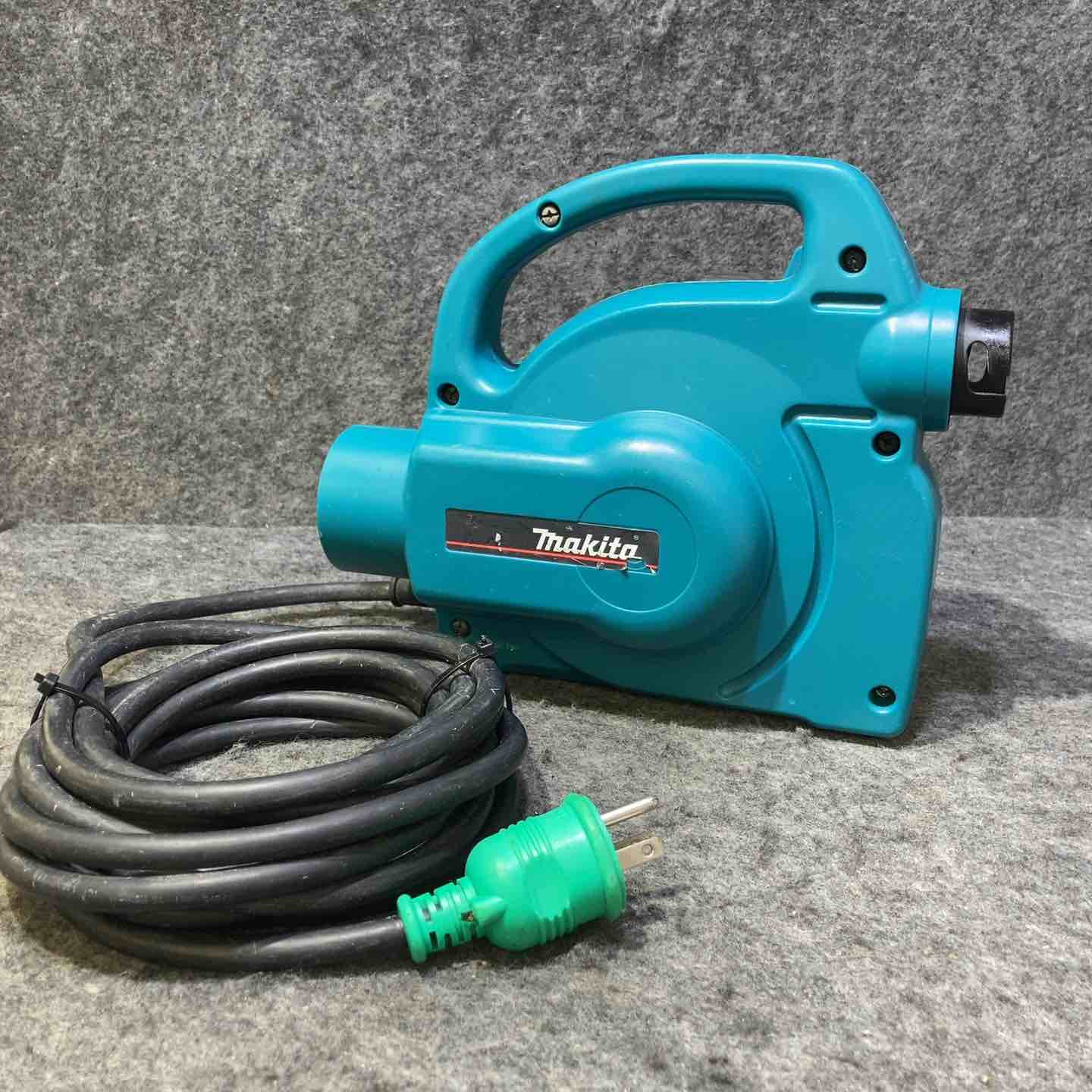 マキタ(makita) 小型集じん機 乾式 450(P)【桶川店】 マキタ(makita) 小型集じん機 乾式 450(P)【桶川店】 – アクトツール