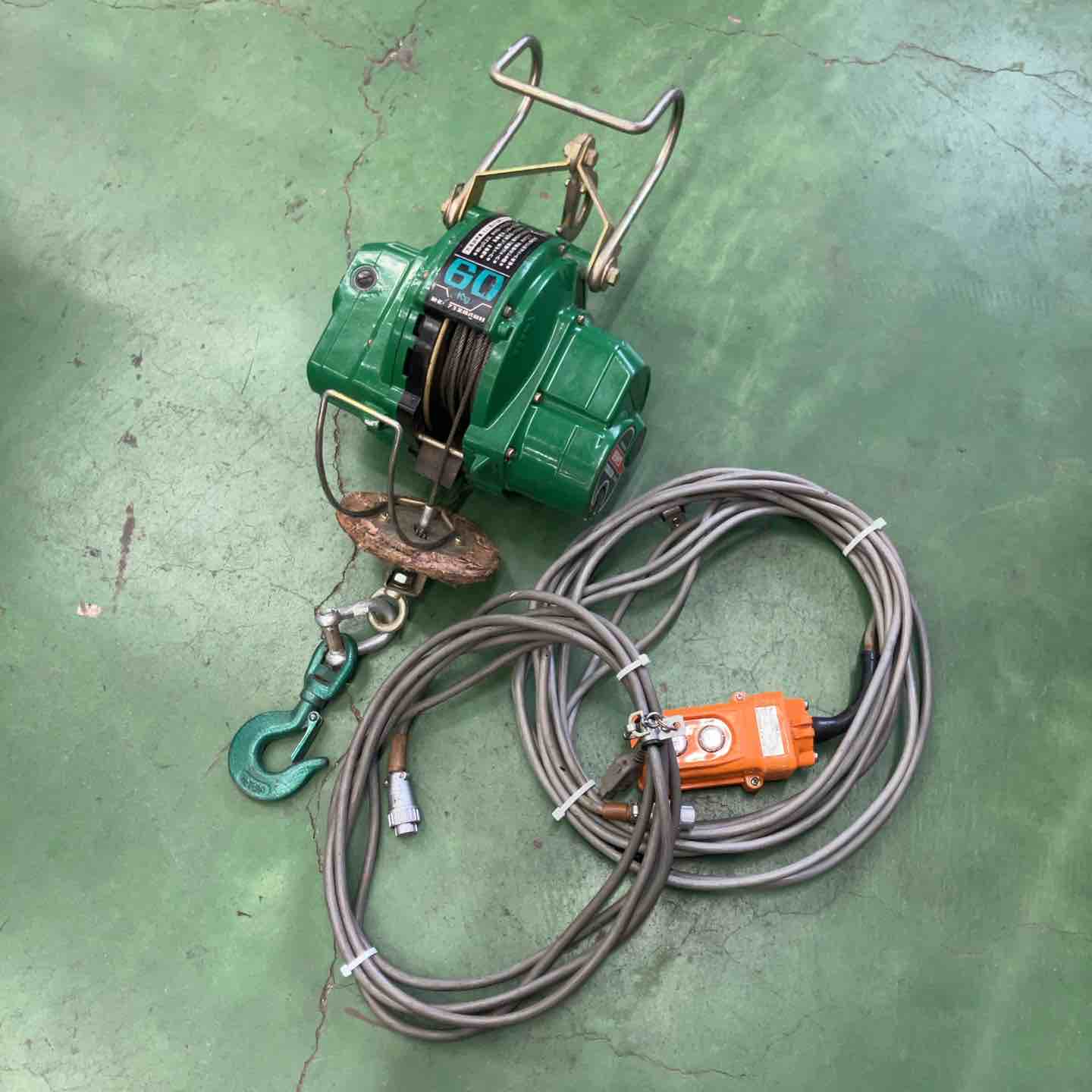 新ダイワマイティウインチSW60 新ダイワ 電動 ウインチ マイティ ウインチ 60㎏ SW60 リモコン