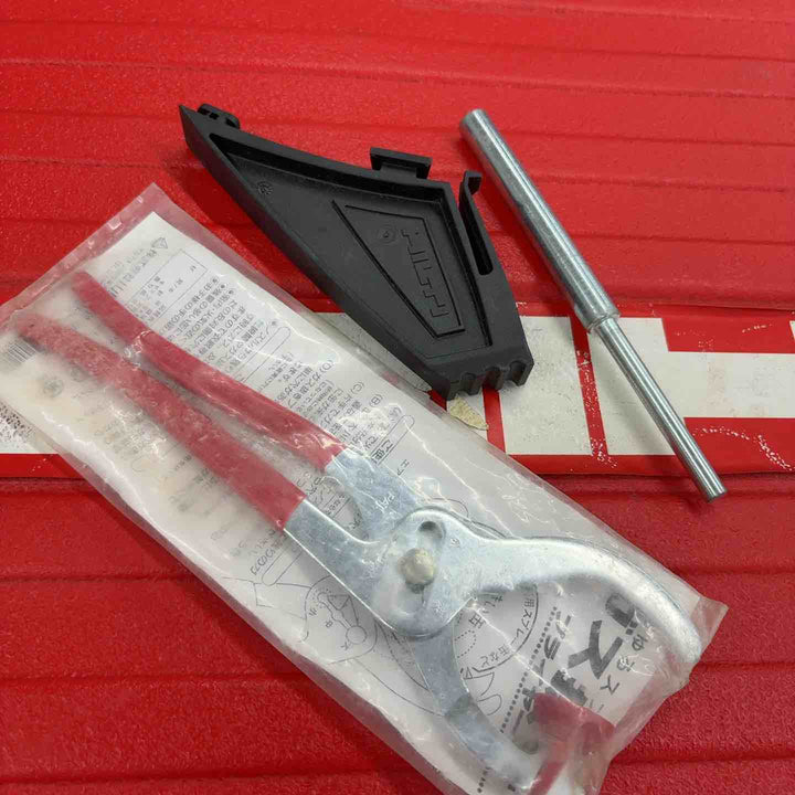 ◇ヒルティ(HILTI) ガス式鋲打機 GX100【八潮店】