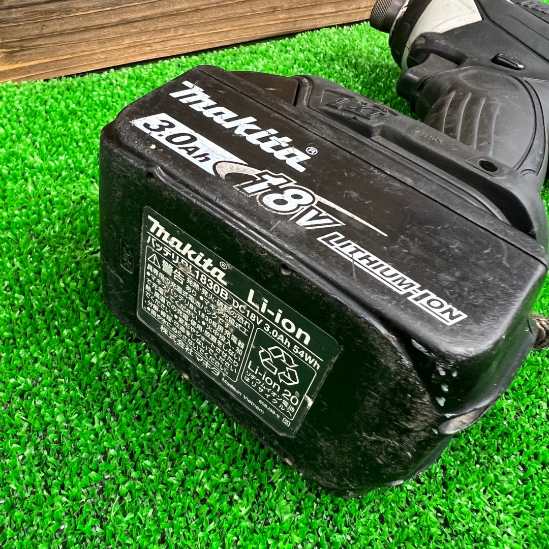 マキタ 18Vインパクトドライバ TD146DX2B 本体+バッテリ ビットスリーブ動き渋め【桶川店】