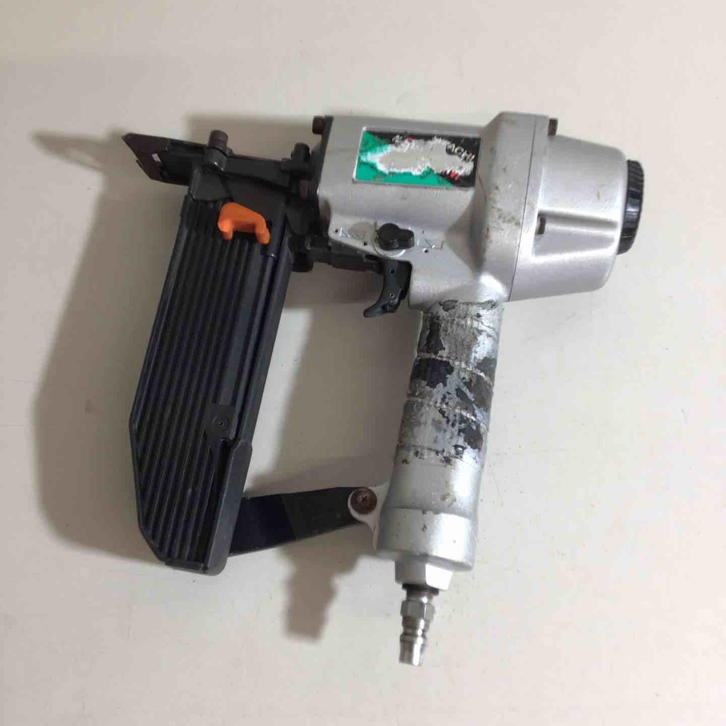 ◇ハイコーキ(HIKOKI ※旧:日立工機) 常圧フロアタッカー N5008AM【戸田