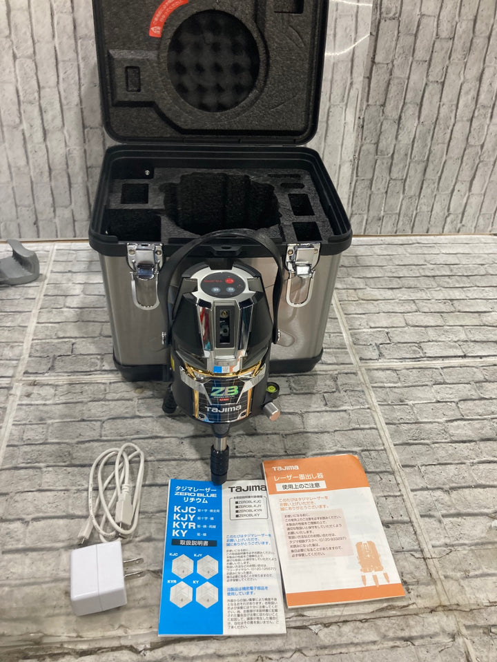 〇TJMデザイン レーザー墨出し器 ゼロブルー リチウム KYR ZEROBL-KYR 矩・横・両縦 鮮視度300のくっきりライン【川口店】