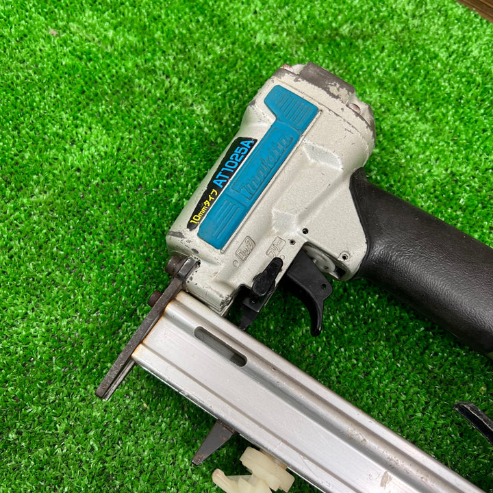 〇マキタ(makita) 常圧エアタッカ 10mm AT1025A【桶川店】