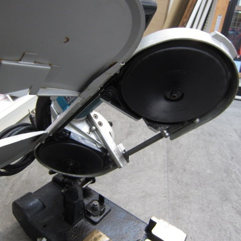 【店頭受取り限定】 マキタ(makita) ポータブルバンドソー モデル:2107FW【川崎店】