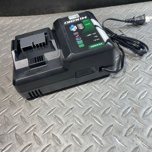 最新! HiKOKI/ハイコーキ 10.8V/14.4/18V/36V 2ポート急速充電器/USB充電端子付 UC18YDML【草加店】