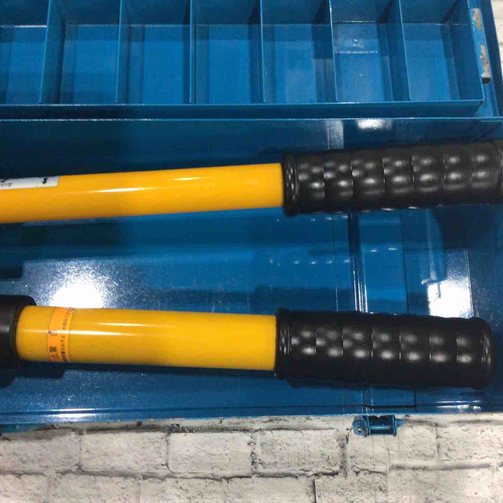 ◇泉精器(IZUMI)  T型手動油圧式圧縮工具 EP-365【川口店】